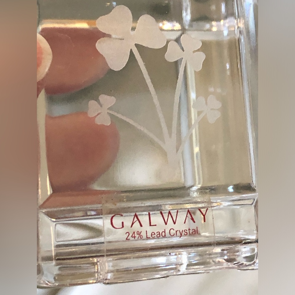 Galway Crystal Shamrock Square trinket box 24% lead crystal - Picture 14 of 15